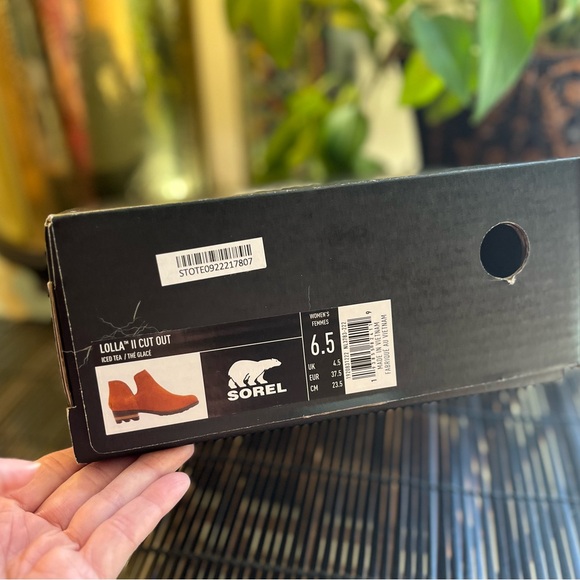 SOREL Lolla II CUT OUT BOOTIE in Iced Tea , Size 6.5 - Picture 9 of 9